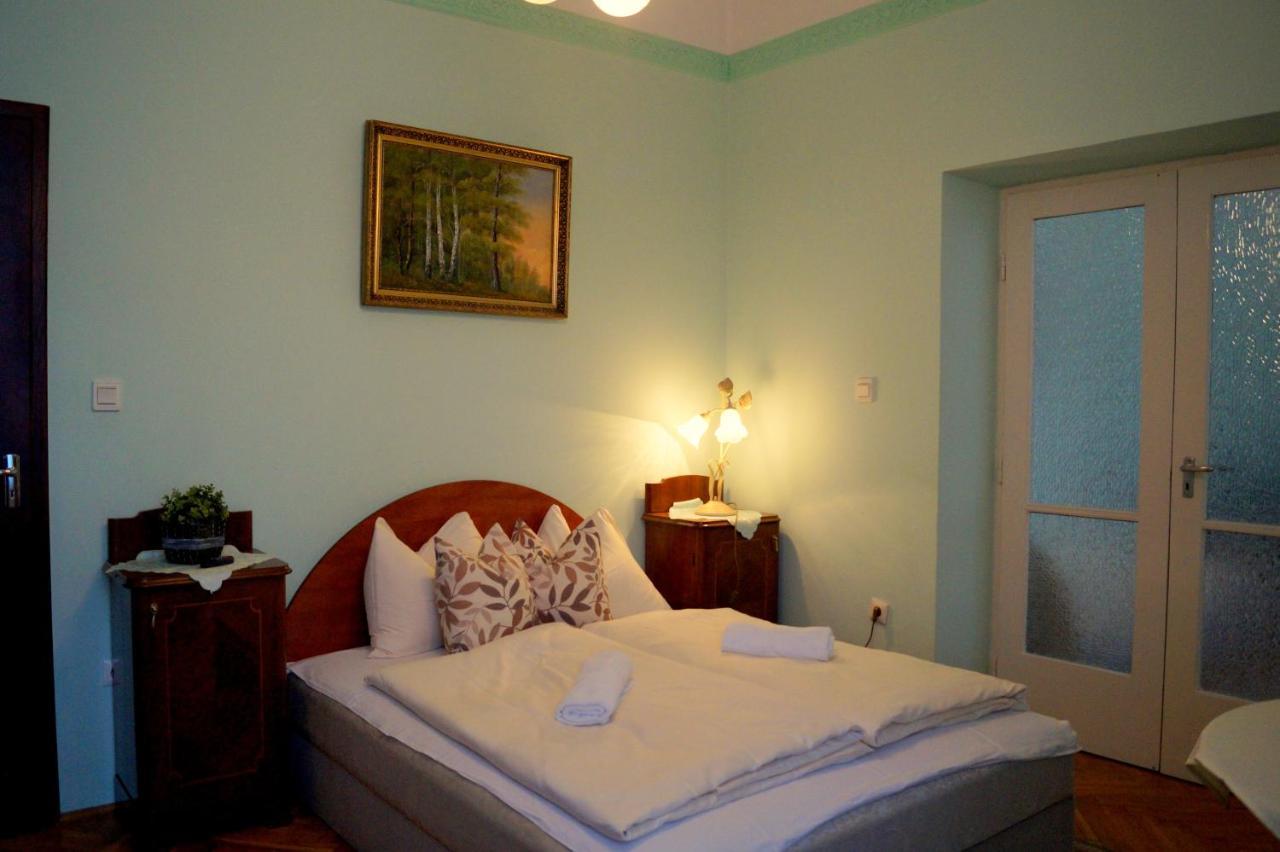 Sophie'S Holiday Marton Villa & Apartmanok Siofok Ngoại thất bức ảnh